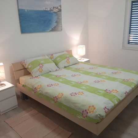 Apartman Maslina พิสัก ภายนอก รูปภาพ