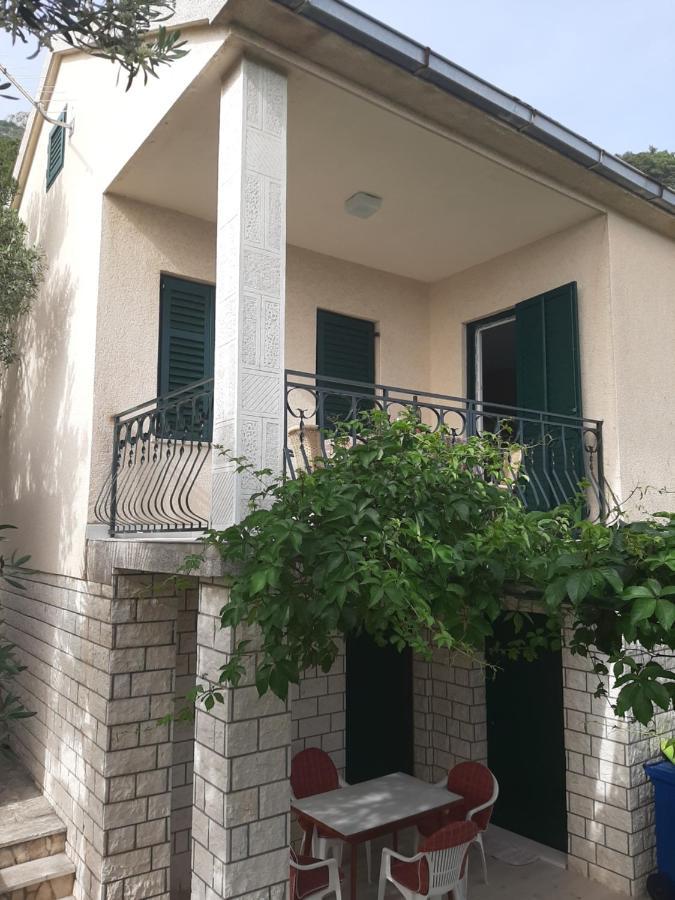 Apartman Maslina พิสัก ภายนอก รูปภาพ