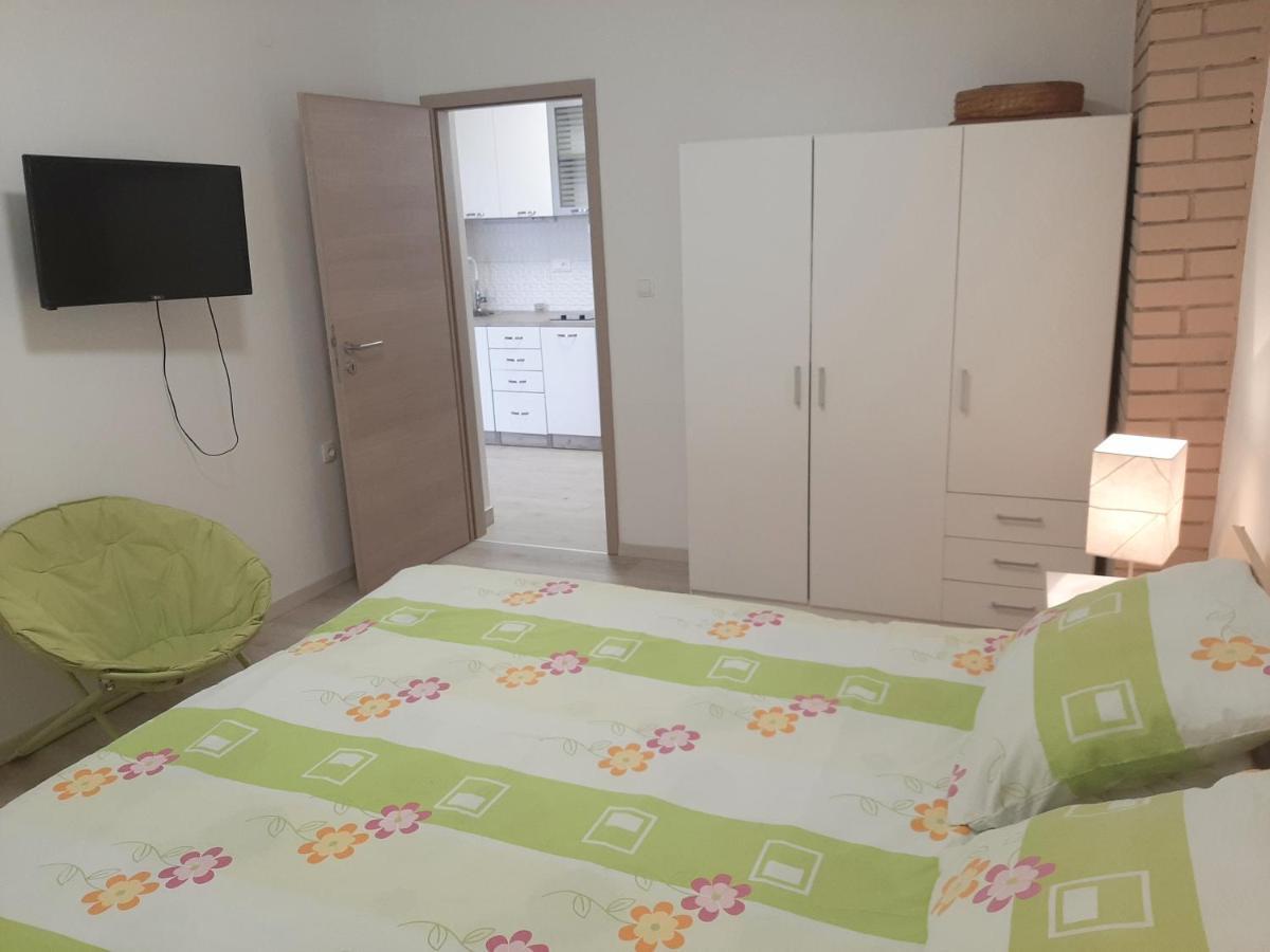 Apartman Maslina พิสัก ภายนอก รูปภาพ