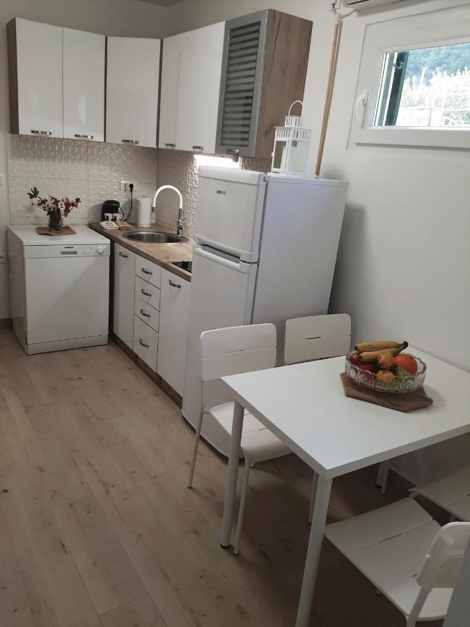 Apartman Maslina พิสัก ภายนอก รูปภาพ