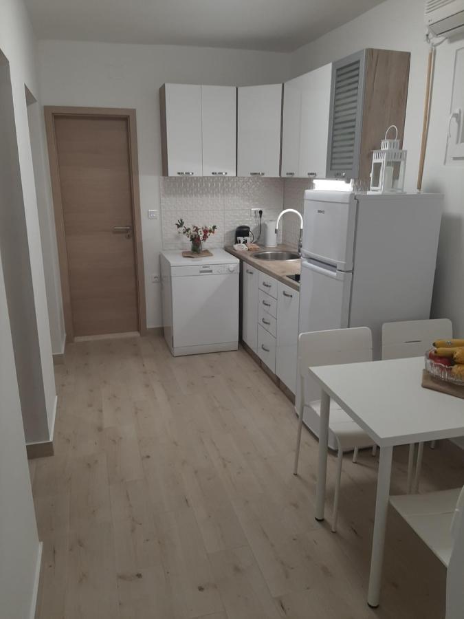 Apartman Maslina พิสัก ภายนอก รูปภาพ