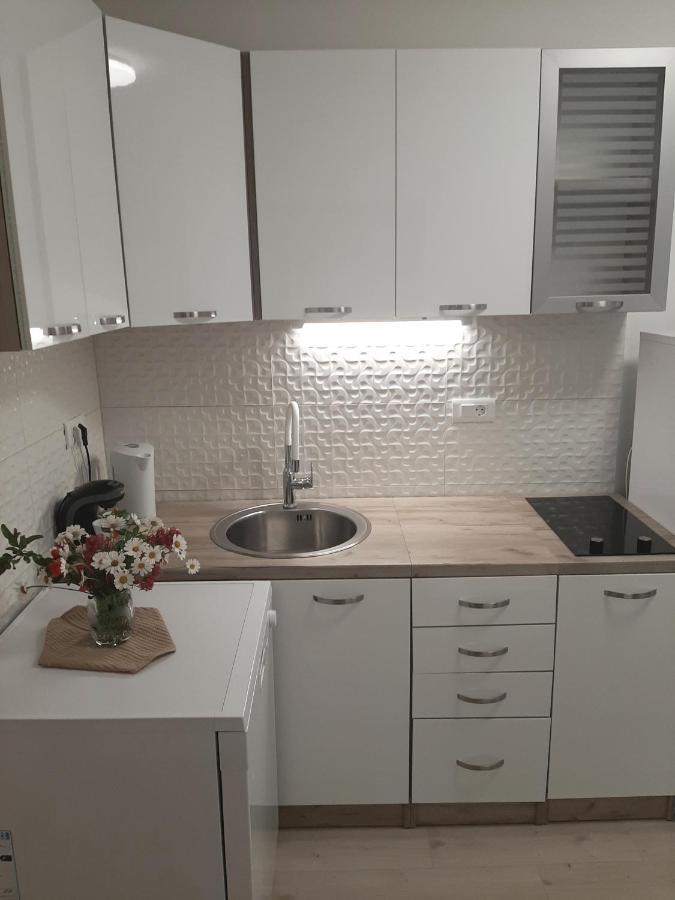 Apartman Maslina พิสัก ภายนอก รูปภาพ