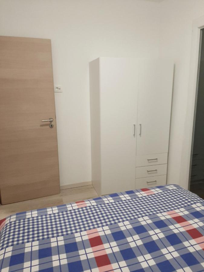 Apartman Maslina พิสัก ภายนอก รูปภาพ