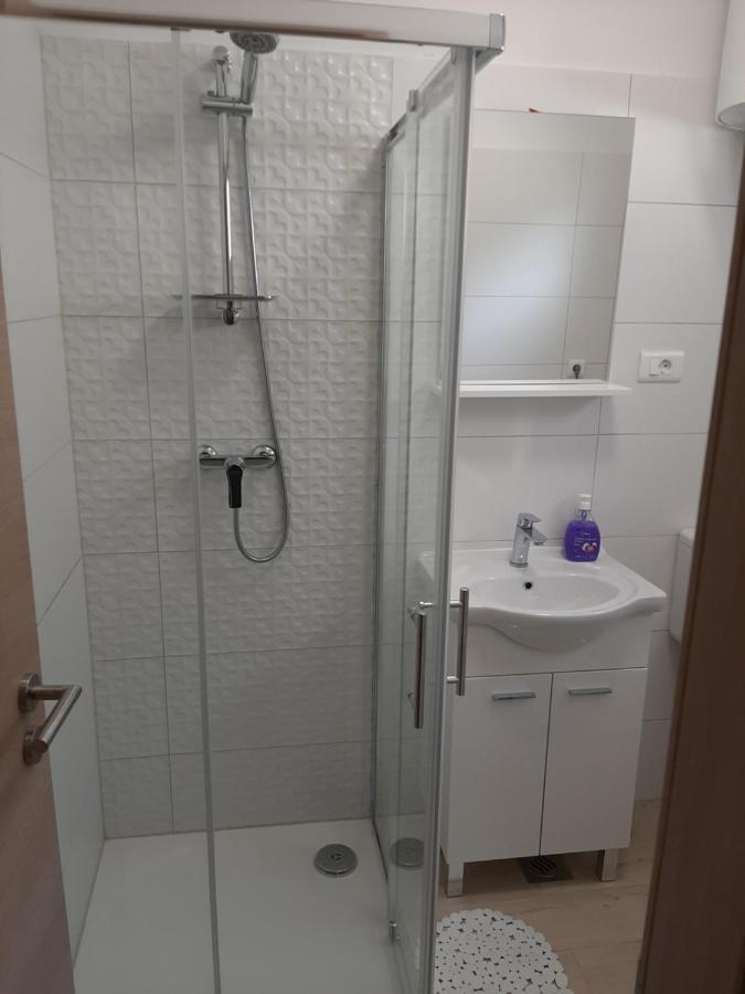 Apartman Maslina พิสัก ภายนอก รูปภาพ