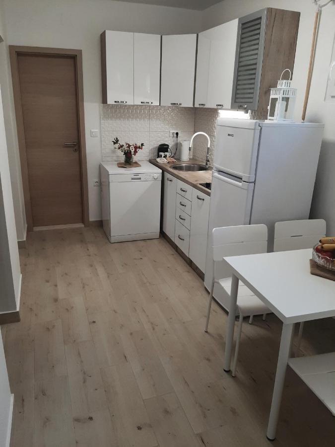 Apartman Maslina พิสัก ภายนอก รูปภาพ