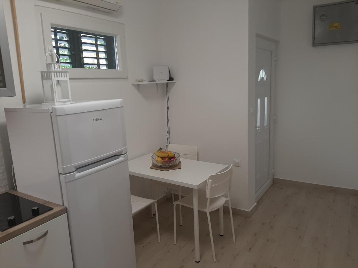 Apartman Maslina พิสัก ภายนอก รูปภาพ