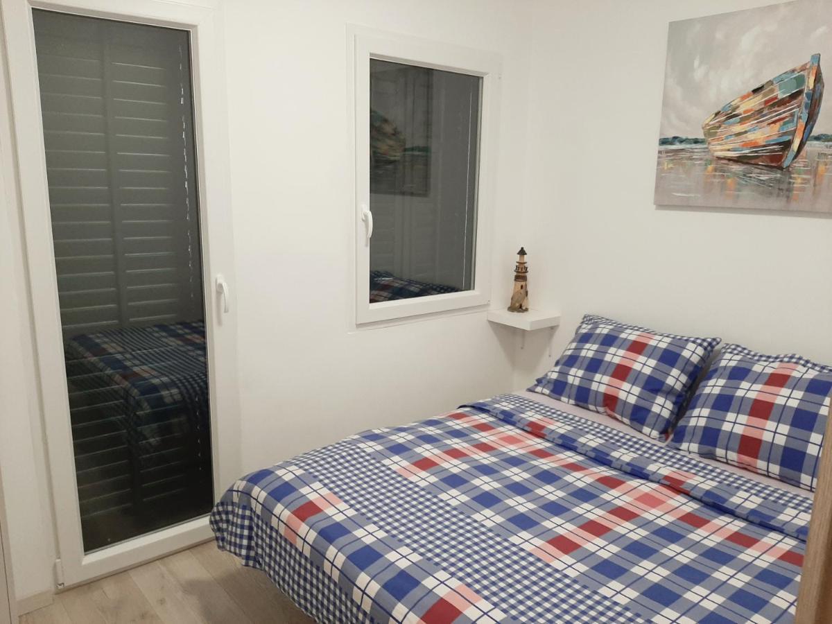 Apartman Maslina พิสัก ภายนอก รูปภาพ